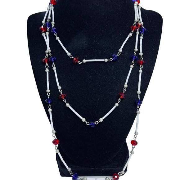 Single Strand Silver Tone, Red, White & Blue Beaded Necklace (5480) - Picture 5 of 8